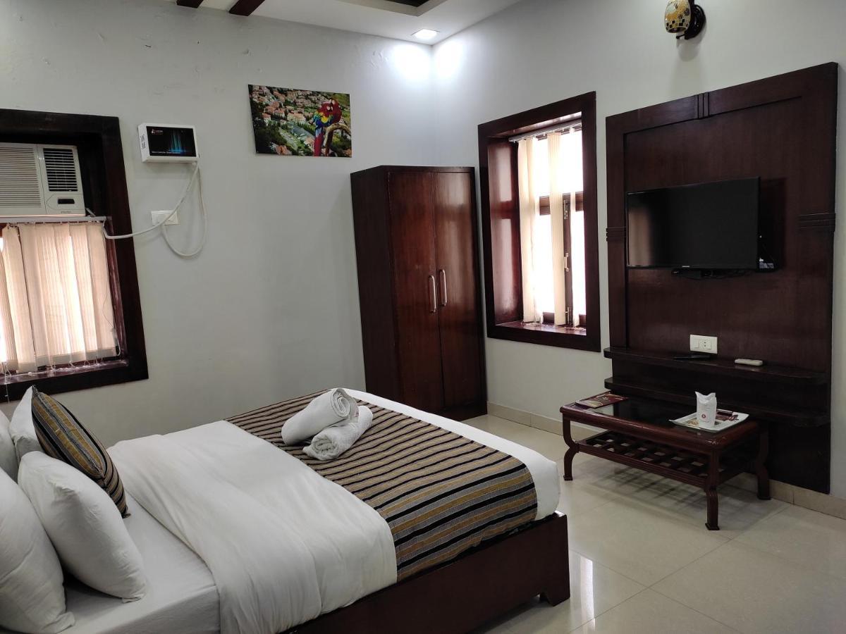 Hotel Krishna Ji Haridwār Extérieur photo