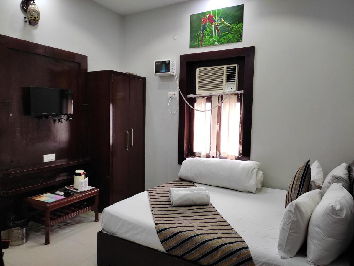 Hotel Krishna Ji Haridwār Extérieur photo