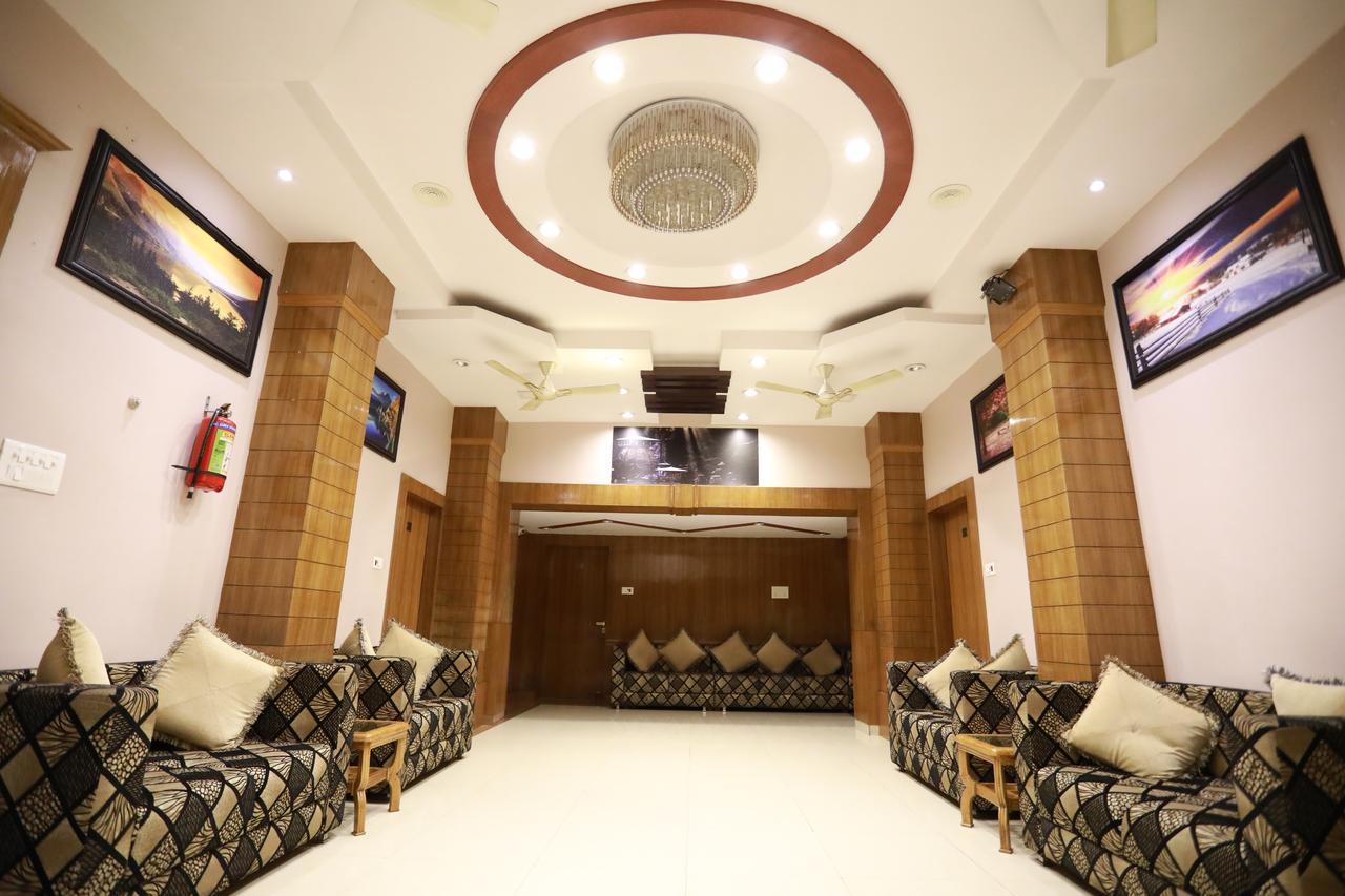 Hotel Krishna Ji Haridwār Extérieur photo